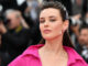 Due zaffiri rosa del Madagascar per gli orecchini scelti da Katherine Langford Il look scelto da Katherine Langford nella seconda serata del Festival del Cinema di Cannes