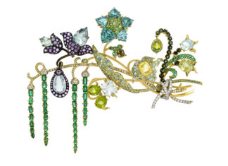 Gioielli come opere d’arte scultoree: i pezzi JAR offerti all’asta da Christie’s Spilla ‘Bouquet multicolore’ jar con gemme di colore, diamanti e diamanti fancy in asta da Christie’s