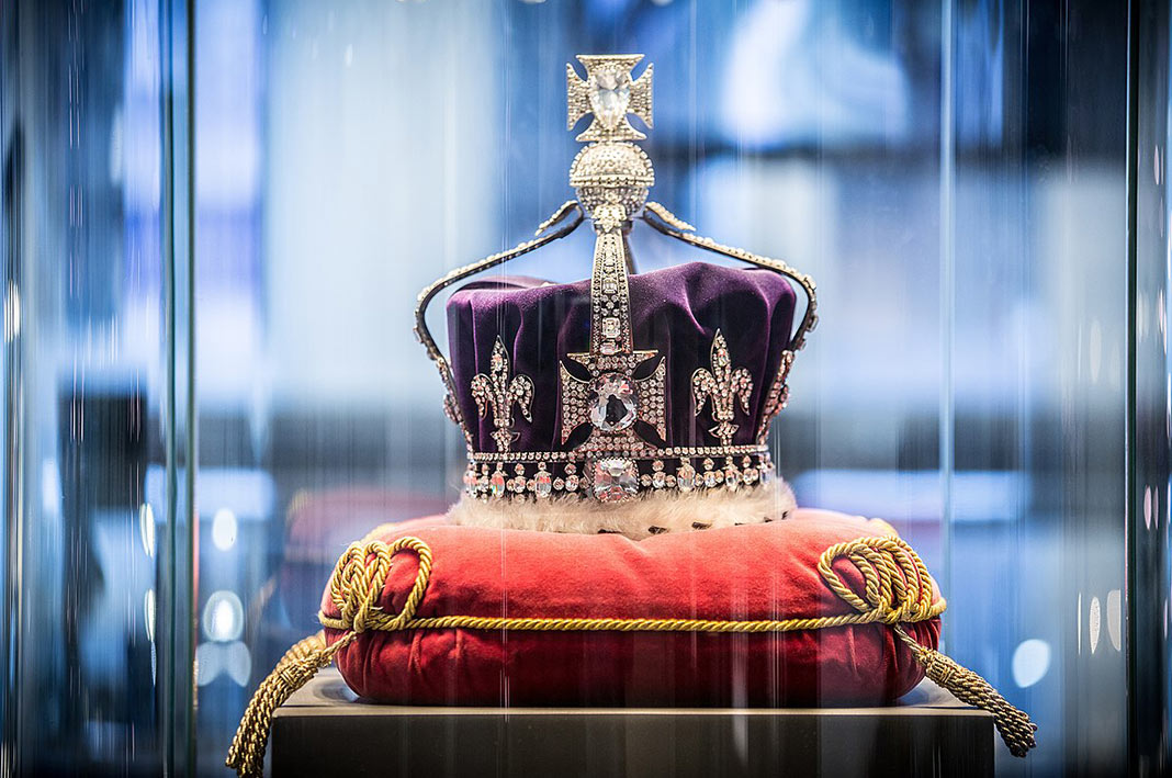 corona-web Corona indossata dalla Regina Madre, consorte di Giorgio VI