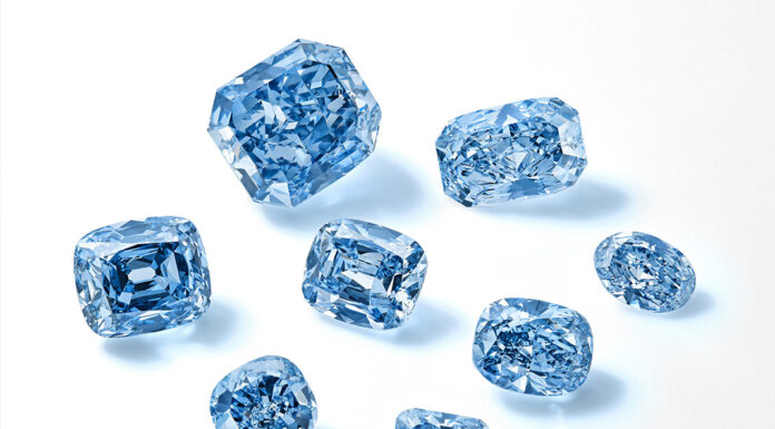 De Beers Exceptional Blue Collection: 8 eccezionali diamanti blu all’asta da Sotheby’s The De Beers Exceptional Blue Collection, Sotheby's.
