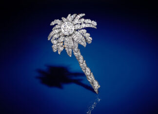 Rarità, storia e bellezza a New York. Esploriamo i gioielli dell’asta Magnificent Jewels 2022 di Christie’s Spilla Cartier del 1948 a forma di palma in diamanti e oro 18 carati, Christie’s Images Limited 2022.