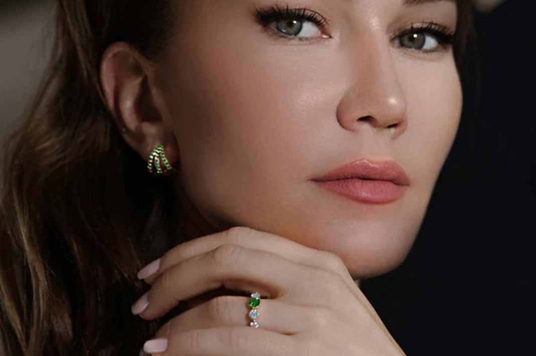 evidenza Anello Nuage della collezione Alice di Laura Gallon.