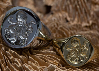 Lo spirito del mare racchiuso in un anello con sigillo Anello "Rebus" con sigillo a piovra.