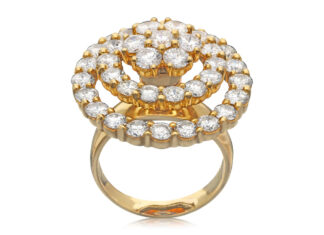 L’anello cinetico vintage di Norman Teufel è il gioiello del mese di marzo di Hancocks London Anello disegnato da Norman Teufel con diamanti e fascia in oro 18 carati di Hancocks London