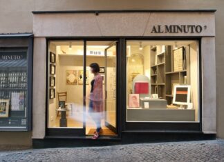 Al Minuto’, galleria d’arte e non solo: sabato 6 maggio presenta DUE, mostra dedicata al gioiello contemporaneo Al Minuto' Gallery nel centro storico di Verbania-Pallanza sul Lago Maggiore