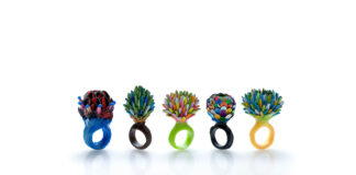 Barcellona incontra il Milano Jewellery Tour. La mostra Contemporania High Craftmanship celebra il gioiello contemporaneo Eunseok Han, Stay Alive-r, anelli, 3×3×4 cm, lattina riciclata, HMA, PLA.