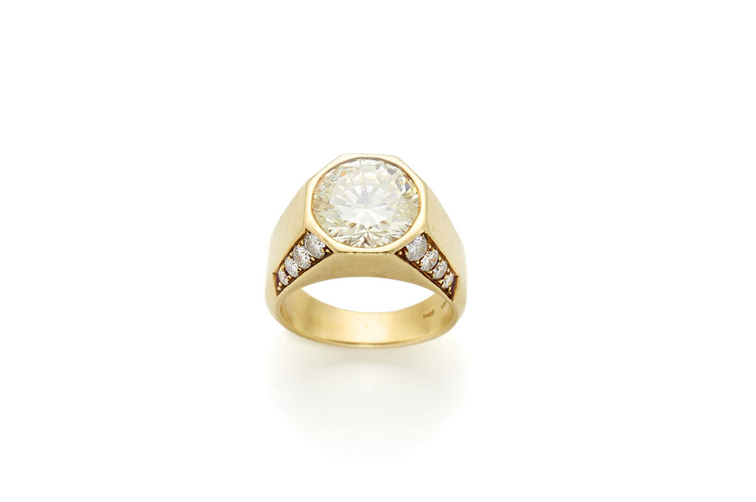 Anello-oro-giallo-asta-Faraone-HOME Anello in oro giallo Faraone Casa D’Aste