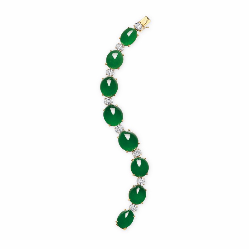 Bracciale con giada giadeite cabochon e diamanti