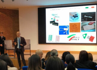 Ad Oromare si è discusso di Made in Italy: l’incontro con Federitaly, aziende orafe e sartoriali, Università e Istituti superiori Presentazione dell’evento da parte di Gennaro Mincione