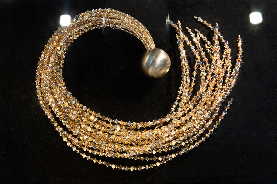 Oroarezzo-contest-2023-HOME Collana “Tenebre Svelate” dell’azienda Quadrifoglio, Oroarezzo 2023