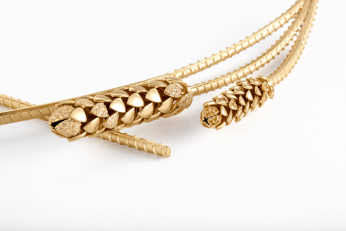 “Kolosinnia”, la collana in oro e diamanti di Yuval' Studios.