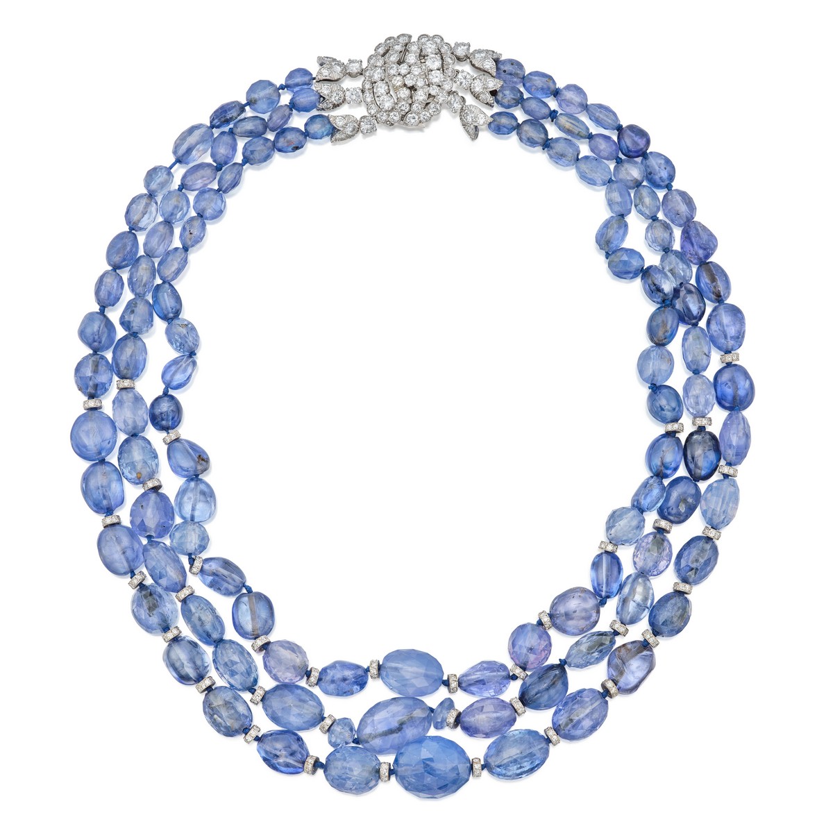 Collana a tre fili di David Webb con zaffiri e diamanti.