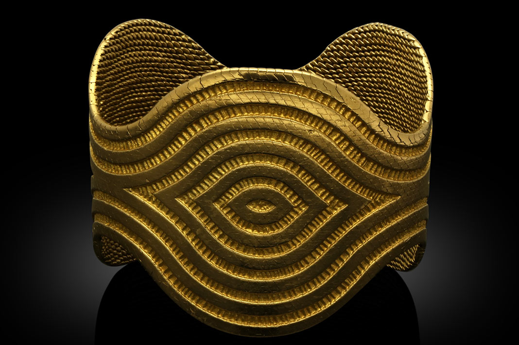 Gioiello_del_mese_ottobre_Hancocks_2023_HOME Bracciale in oro ‘Tissu Milanais’ di Lenfant, Collezione ‘Optical’
