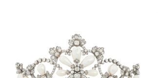 Tesori imperiali di Vienna: uno sguardo alla vita di corte del 1900 nella nuova asta di gioielli storici Sotheby’s Tiara di perle e diamanti, Köchert, 1900 circa.