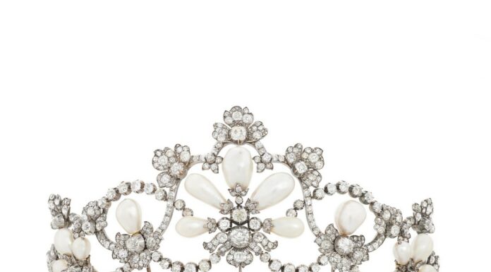 Tesori imperiali di Vienna: uno sguardo alla vita di corte del 1900 nella nuova asta di gioielli storici Sotheby’s Tiara di perle e diamanti, Köchert, 1900 circa.