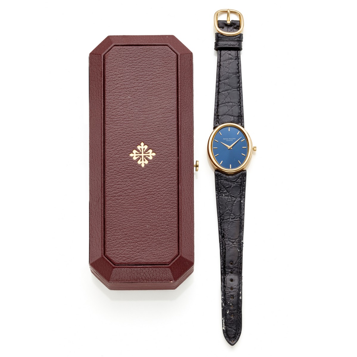 Orologio Patek Philippe Ellipse in oro e pelle di coccodrillo.