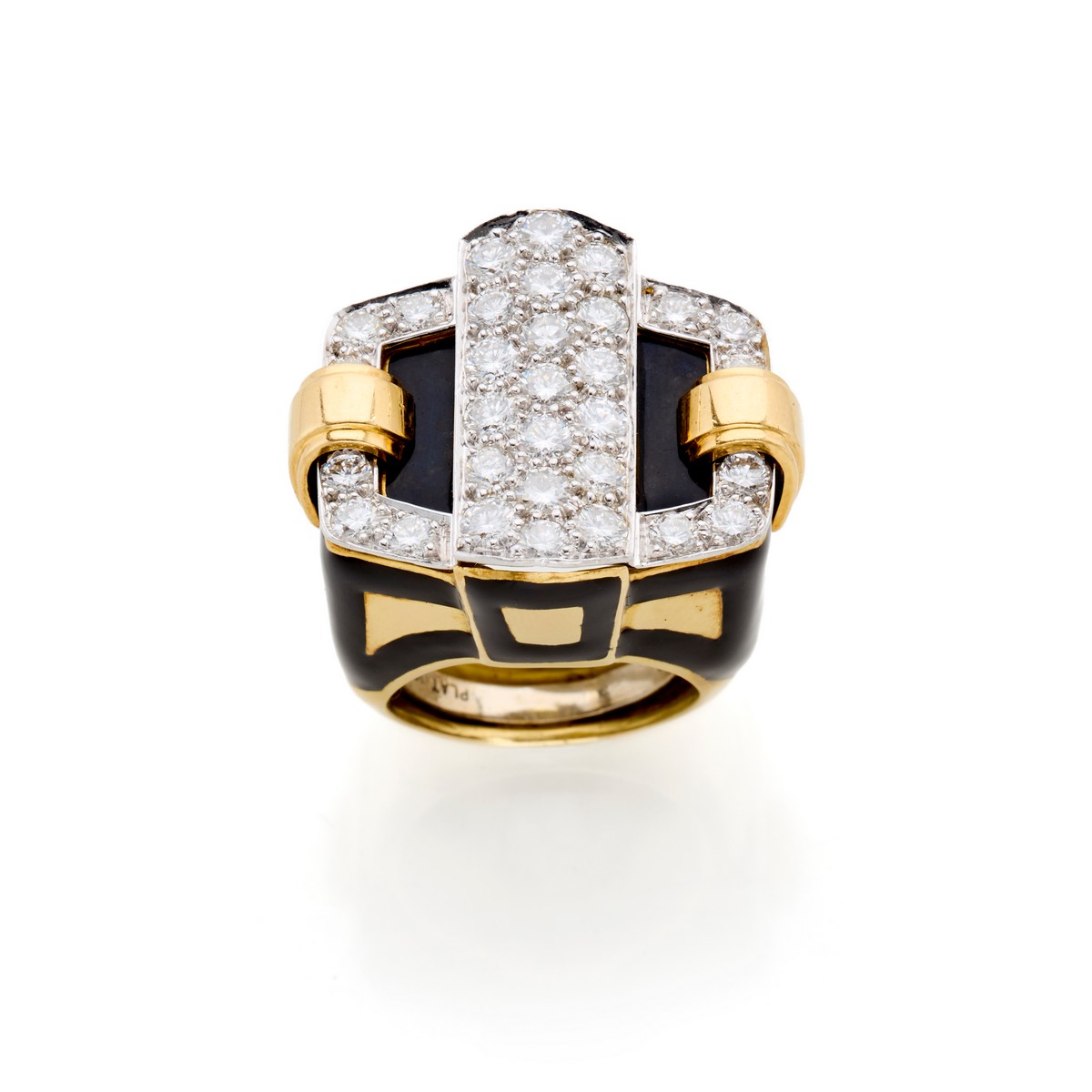 Anello David Webb in oro giallo e platino con smalto nero e diamanti rotondi.