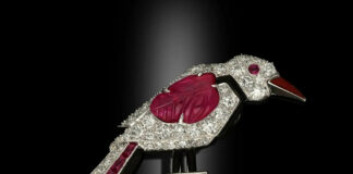 Dalla Belle Époque arriva la spilla Art Déco di Cartier, scelta da Hancocks come gioiello di Novembre Spilla Cartier Hancocks London