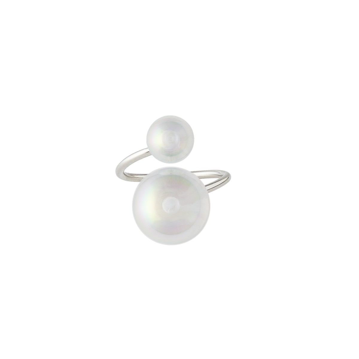 Anello “Twist” di La Môme Bijou, realizzato in palladio e perle di silicone
