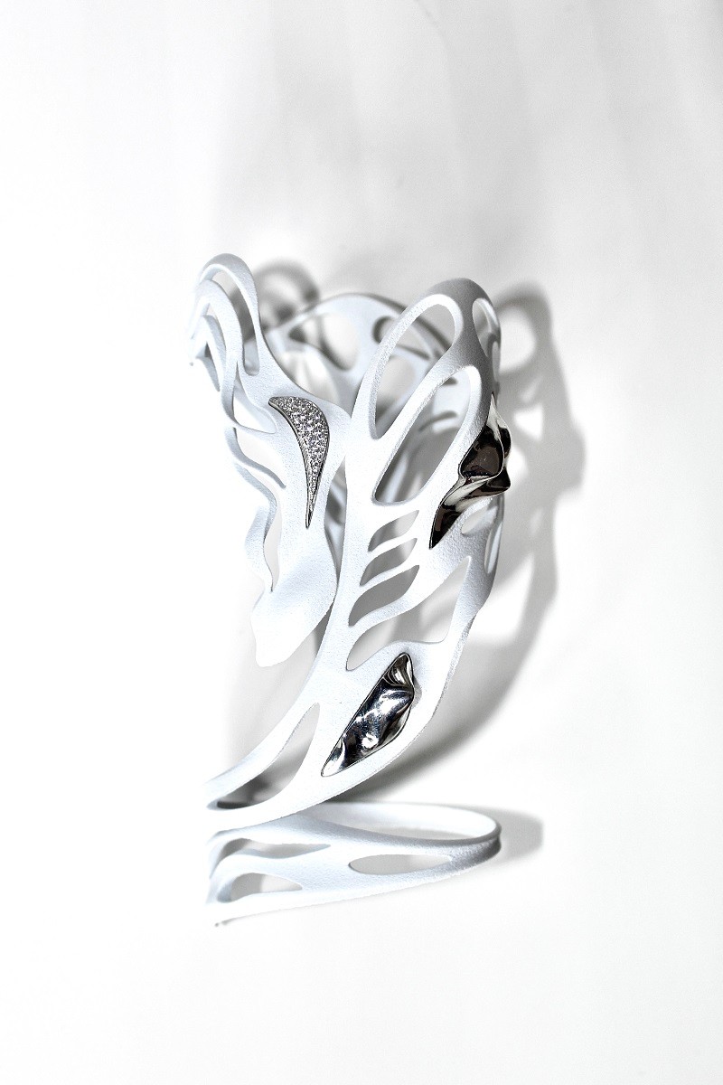 Bracciale “Void” realizzato da Igor Quagliata.