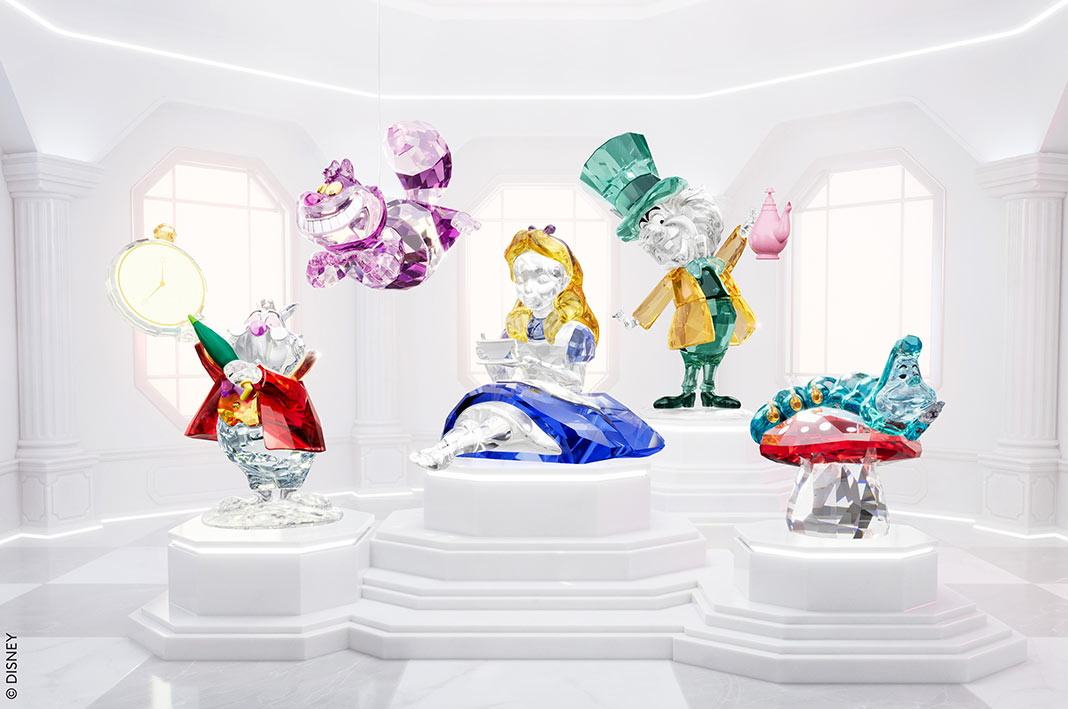 Alice-in-wonderland-swarovski-HOME Statuette di cristallo Swarovski x Disney, collezione “Alice in Wonderland”