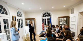 Woman Empowering: come la Strong and Precious Art Foundation sta dando voce alle designer ucraine Olga Oleksenko, fondatrice della Strong & Precious Art Foundation, e Tiffany Stevens