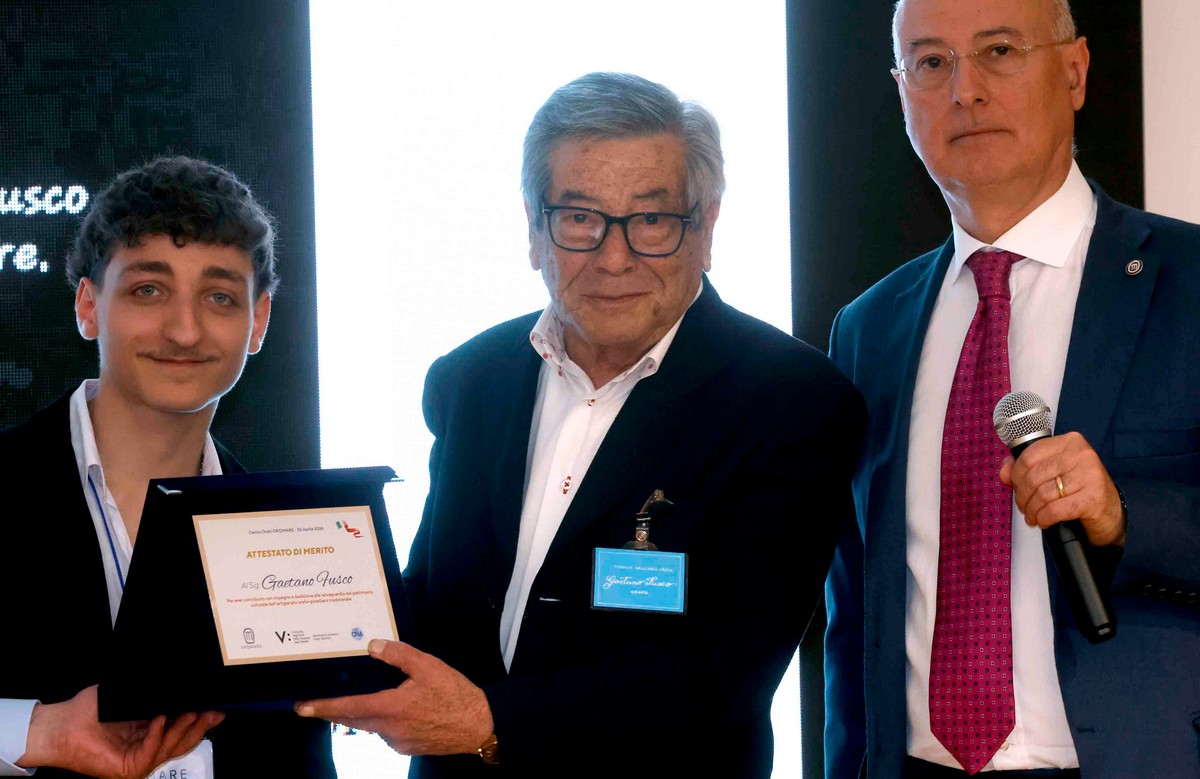La consegna del premio dedicato al maestro Gaetano Fusco