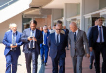 Il Ministro della Cultura Sangiuliano nei luoghi della manifattura orafa campana: in visita al centro Oromare La visita del Ministro della Cultura Gennaro Sangiuliano al Centro Orafo Oromare