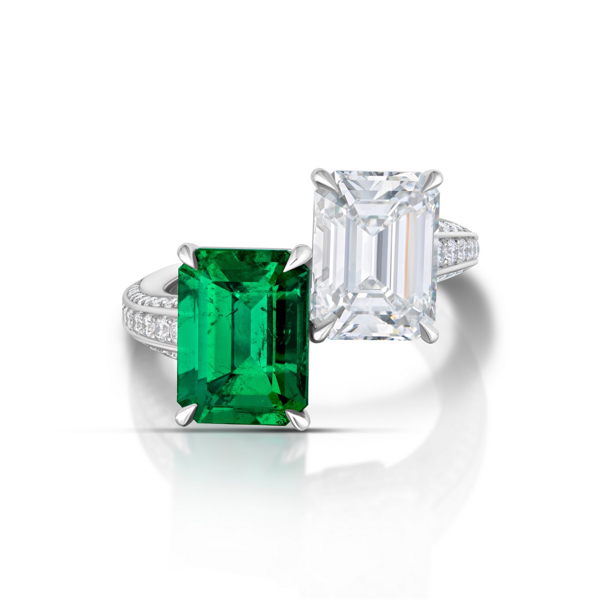 “Moi et Toi Perfection in Green & White”, anello di Jeffrey Bilgore