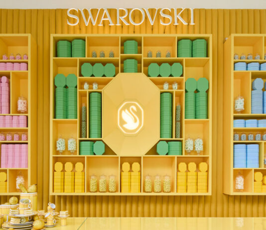 Swarovski – Masters of Light: un viaggio brillante nel cuore di Milano Garden Café, dalla mostra Masters of Light di Swarovski