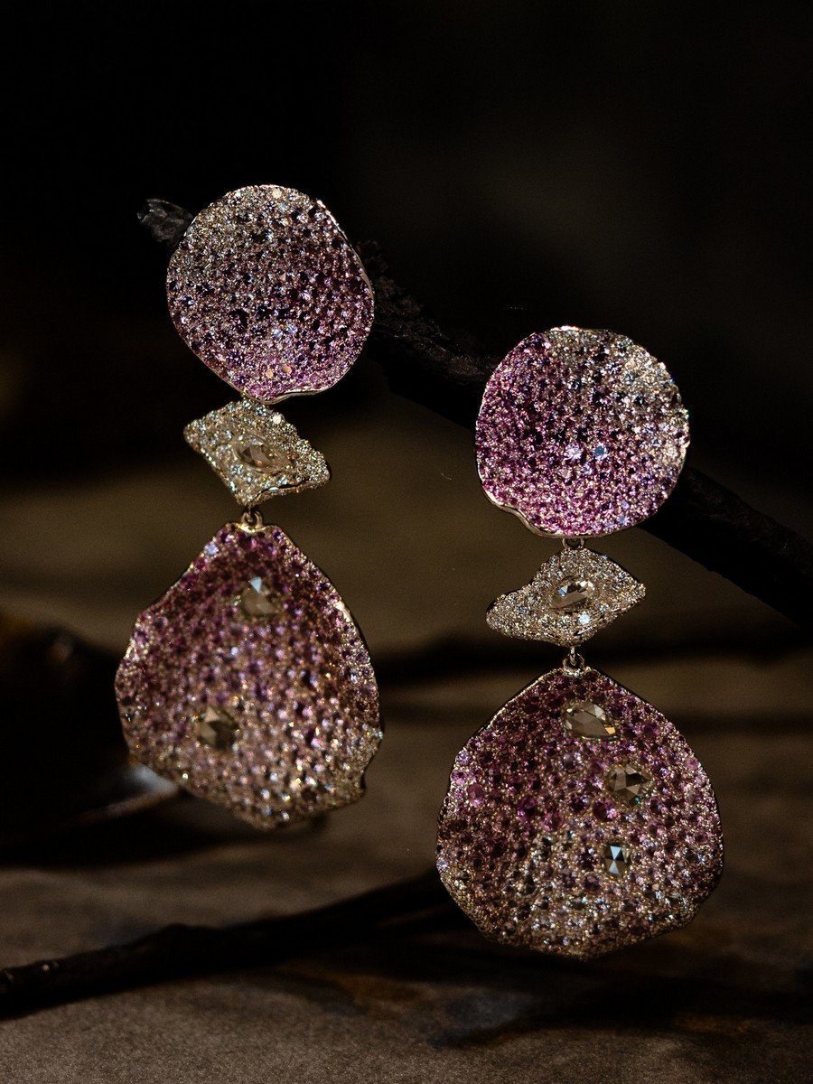 Orecchini in oro 18 carati e argento con diamanti