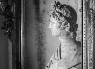 VANITAS: l’arte che svela l’ineluttabile. Opere scultoree con gioielli d’artista in mostra a Milano