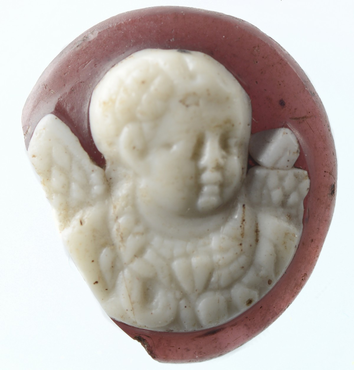 Antico intaglio in vetro con busto di profilo