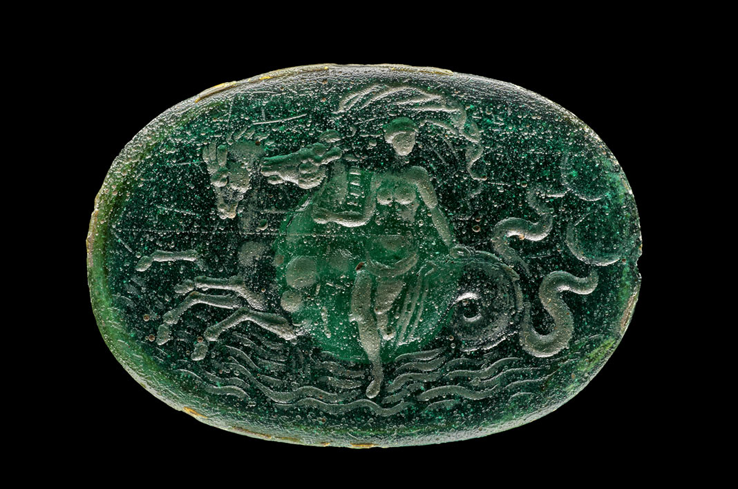 Modern-fake-intaglio-with-Venus-on-two-sea-horses-18th–19th-HOME Finta calcografia moderna con Venere su due cavalli marini