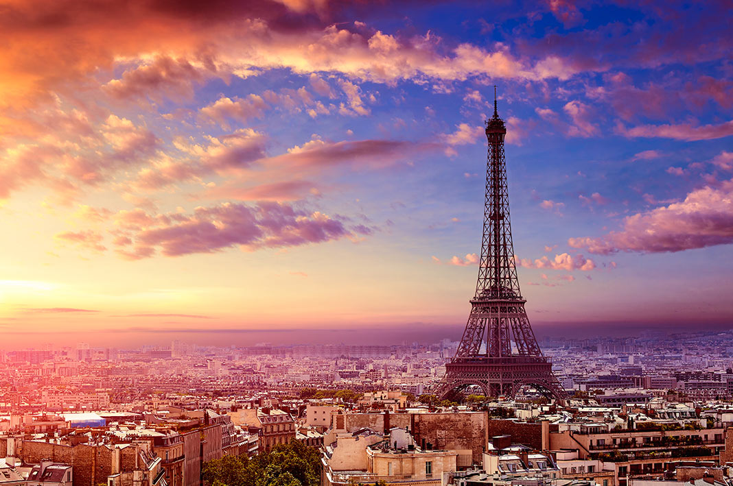 paris-eiffel-tower-skyline-aerial-france-HOME Parigi, Francia