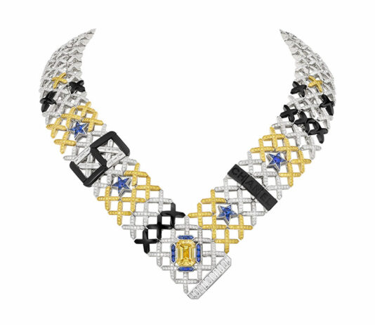 Chanel sarà premiata ai GEM Awards 2025: un nuovo riconoscimento per l’eccellenza nell’Alta Gioielleria Collana Chanel “Quilted Stars” della collezione “Haute Joaillerie Sport”, dal ricamo trapuntato