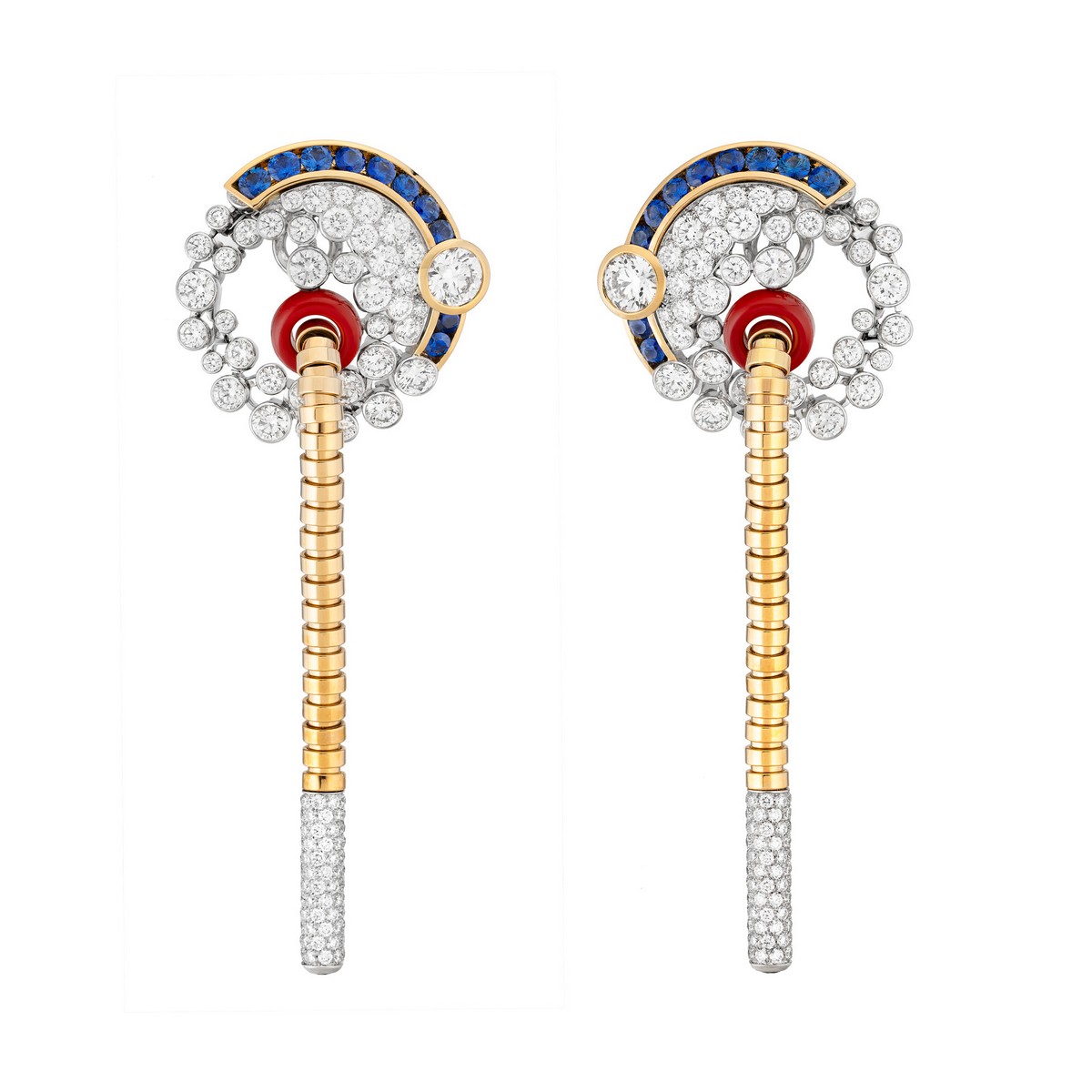Orecchini Chanel in maglia, della collezione “Haute Joaillerie Sport”
