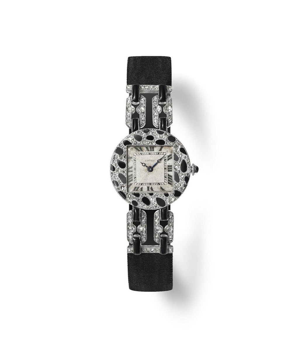 Orologio Panther Skin Cartier Paris del 1914 in onice, diamanti, oro rosa, platino e cinturino effetto moiré nero
