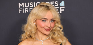 Sabrina Carpenter e i raffinati gioielli di Chopard: i look delle star che hanno partecipato ai Grammy Awards 2025 Sabrina Carpenter indossa una collana con un diamante taglio goccia e diamanti rose cut