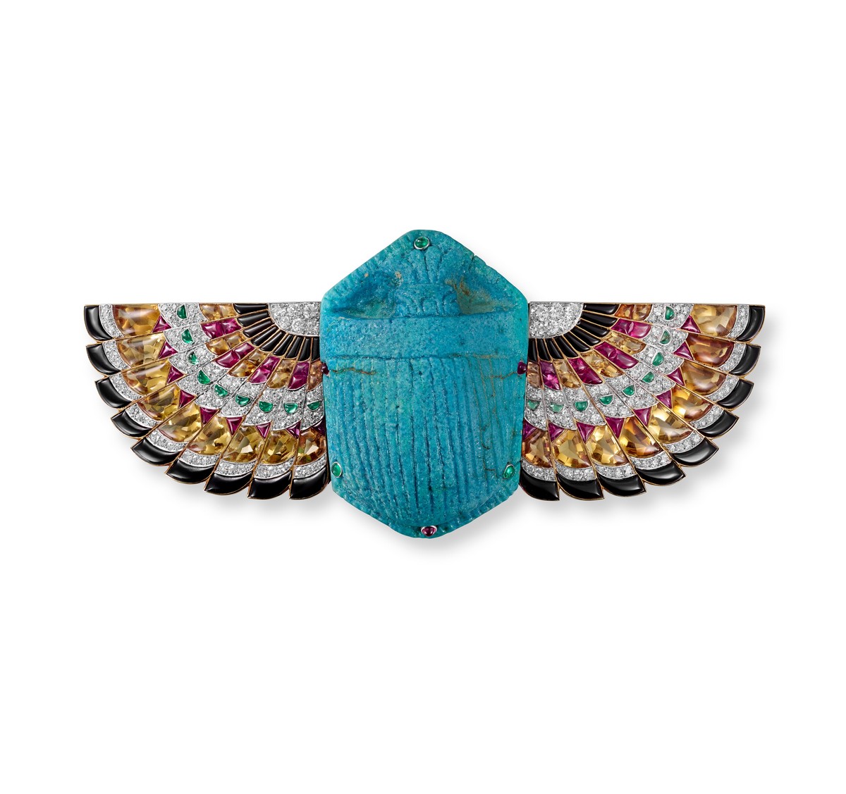 Spilla scarabeo, Cartier London del 1925, in faience egiziana blu con rubini, citrino, diamanti, smeraldi, onice, platino e oro
