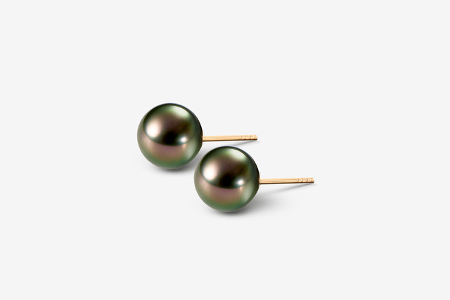 Orecchini in oro 18kt con perle nere tonde di Tahiti