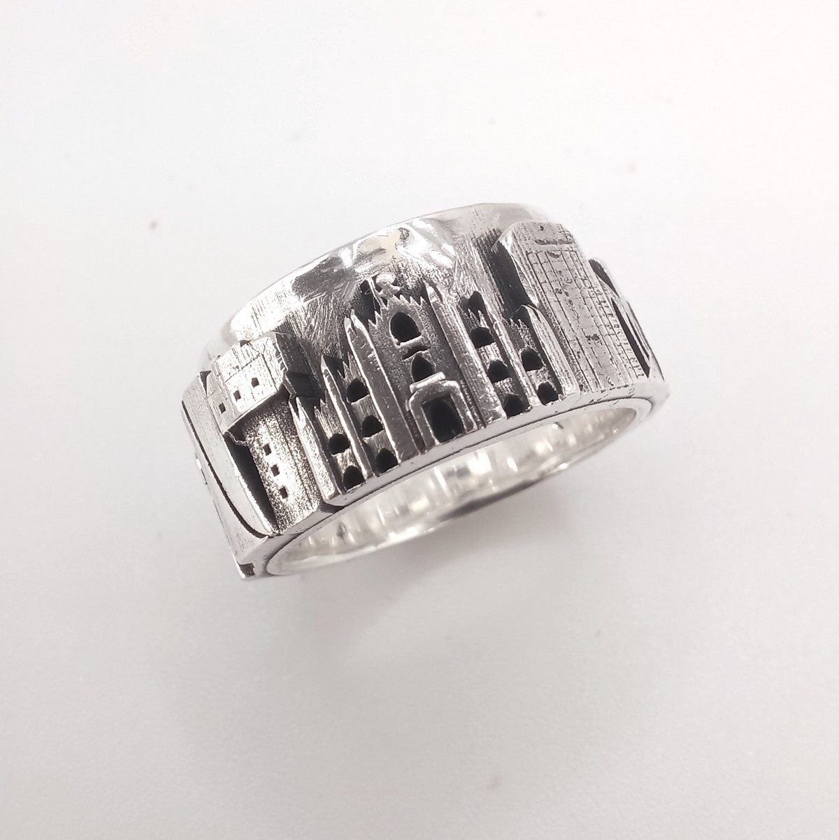 Anello di Ely Milano Jewelry