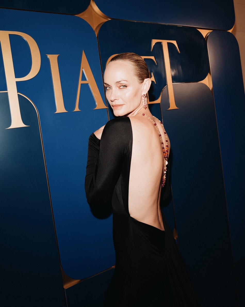 Amber Valletta al servizio fotografico di Piaget