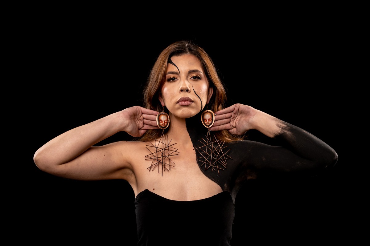Artista: Marija Narandžić Jewelry. 