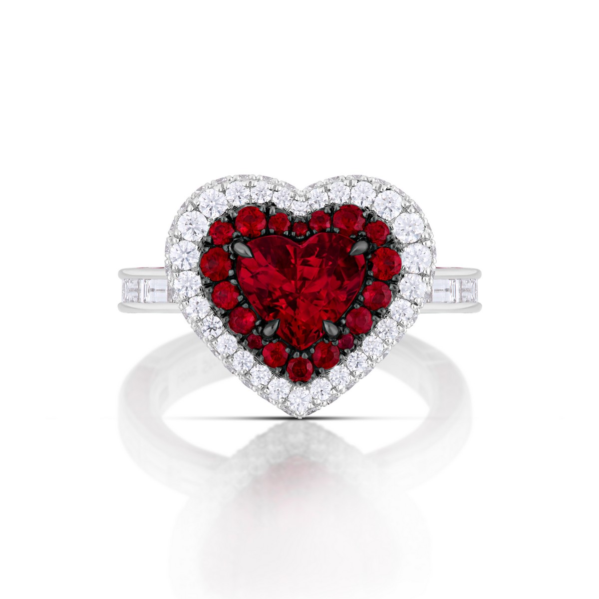 Anello “Love Struck”, primo posto in Engagement Rings