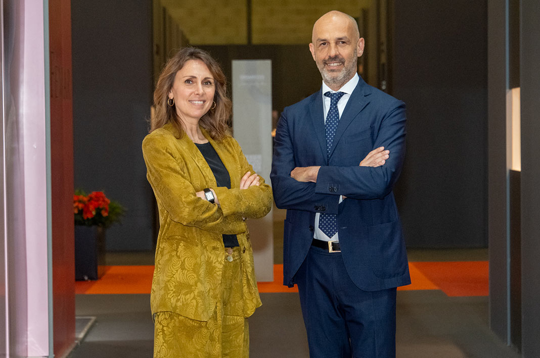 Michela Amenduni, Marketing & Communication Manager Jewellery & Fashion di IEG, e Matteo Farsura, Global Exhibition Manager Jewellery & Fashion di IEG