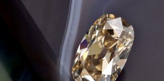 GemGenève 2026, addio al rigore: così i tagli antichi e i diamanti inclusi riscrivono i canoni del prezioso Diamante da 9,70 carati con taglio a cuscino e una delicata tonalità cipria